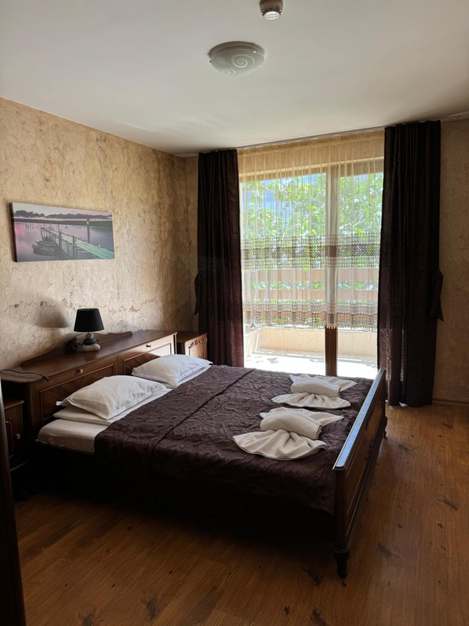 Apartment Robinson Beach Elenite First Line Sveti Vlas Exterior photo